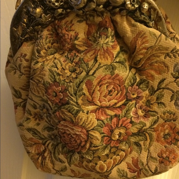 Vintage purses - Picture 4 of 7